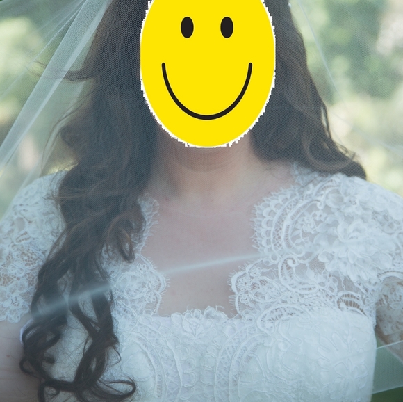 Ivory Wedding dress - Picture 9 of 12